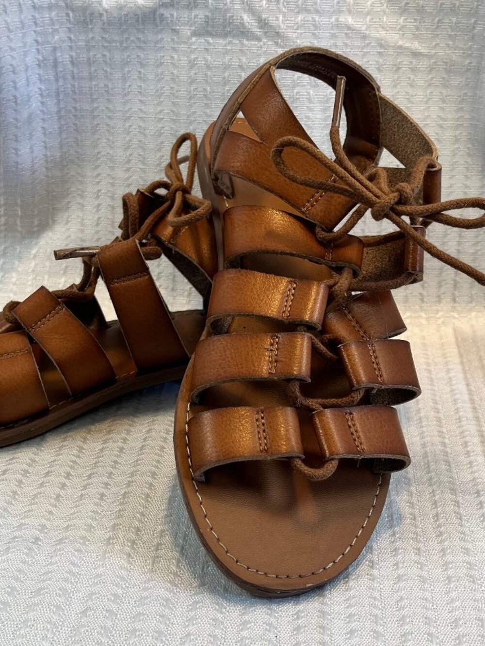 Vintage Faded Glory Vegan Leather Flat Gladiator Sandals size 7